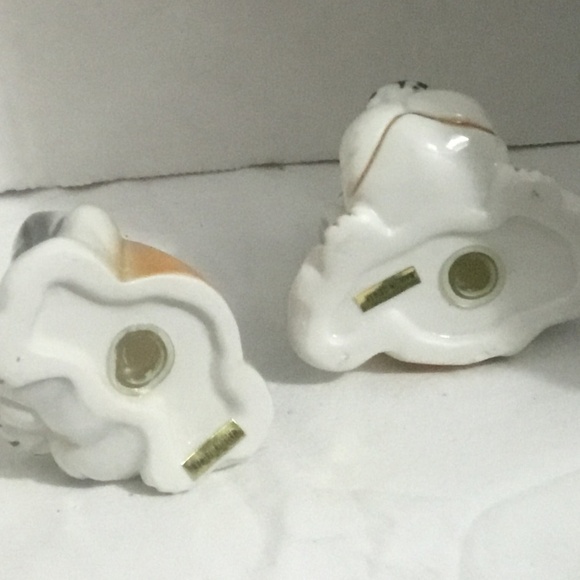 Vintage Basset hound dog salt and  pepper shakers , made in Taiwan- like new - Picture 6 of 7